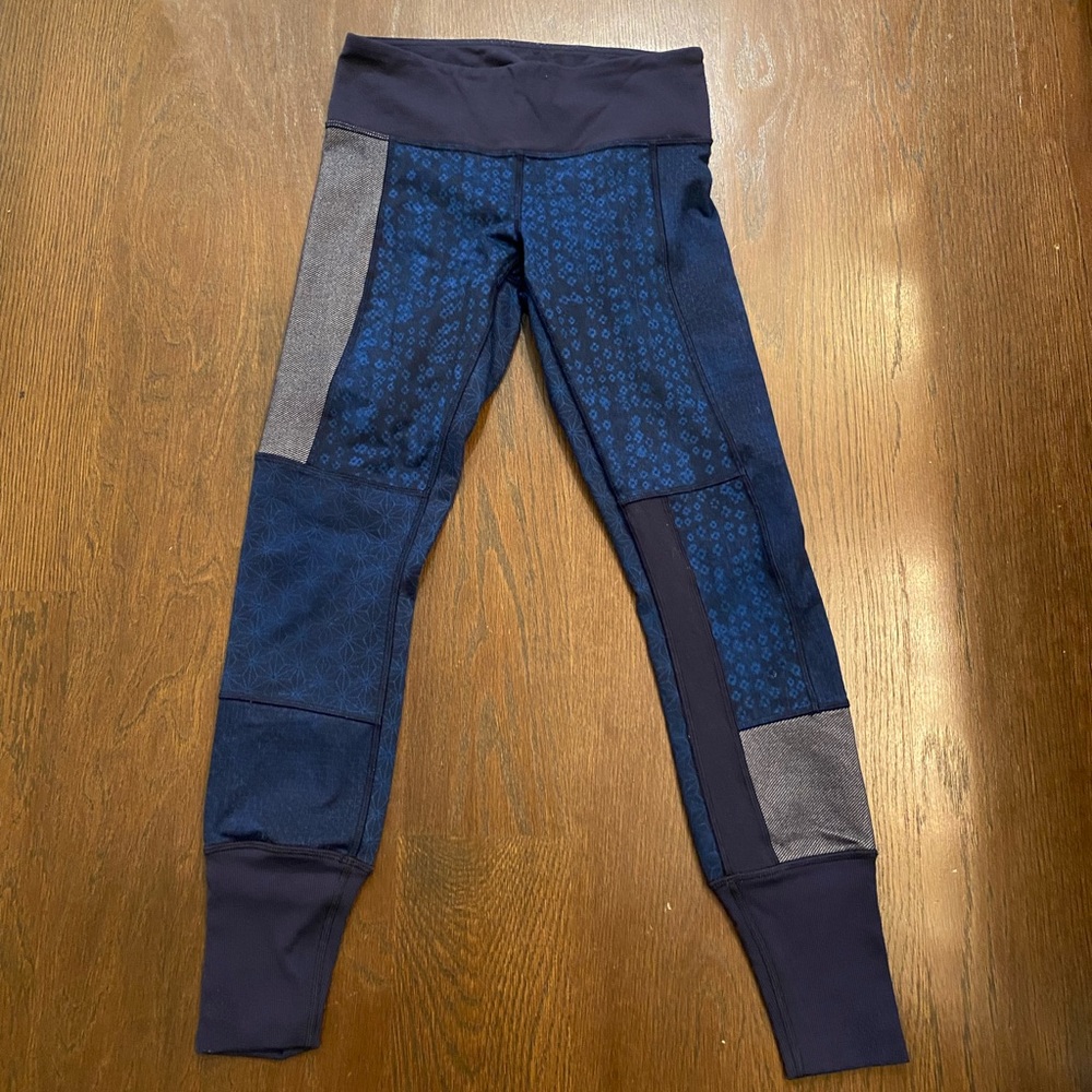Lululemon full leg leggings size 4.